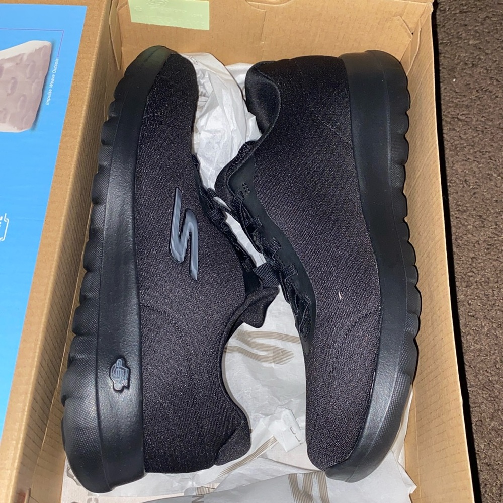 Skechers Women's Shoes Slipper Trainers Sports Running Black 124094 New Size 9